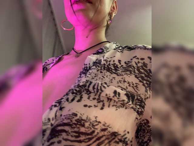 Amy-Lee live webcam show