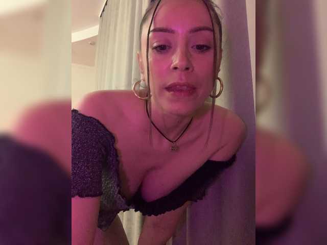 Amy-Lee live webcam show