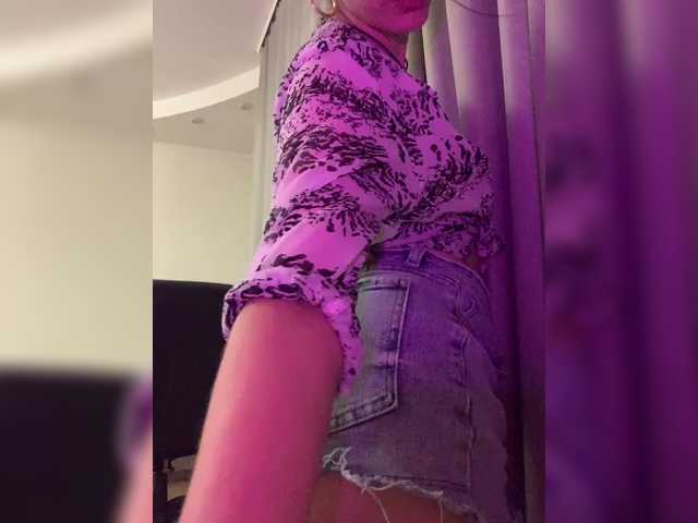 Amy-Lee live webcam show