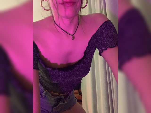 Amy-Lee live cam on BongaCams