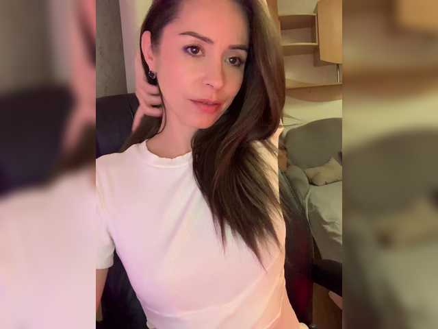 Amy-Lee's BongaCams show and profile