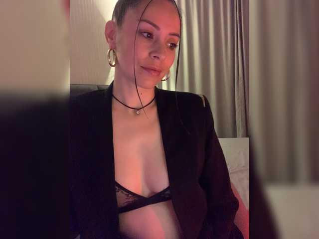 Amy-Lee live cam on BongaCams