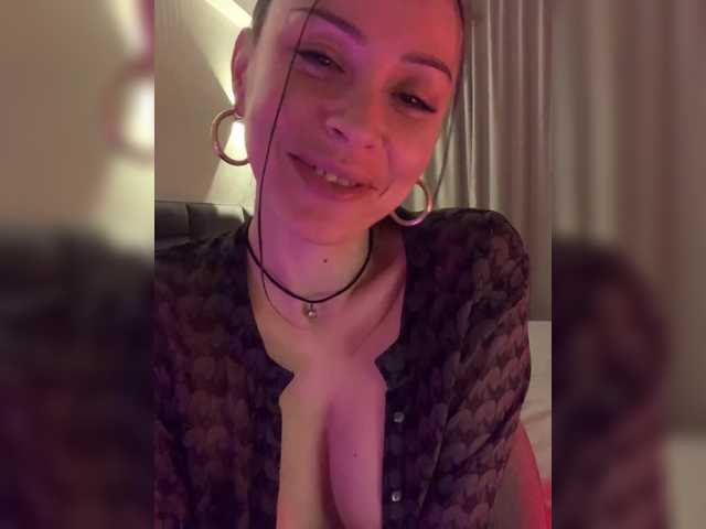 Amy-Lee live cam on BongaCams
