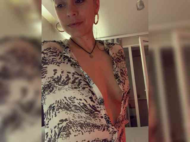 Amy-Lee webcam