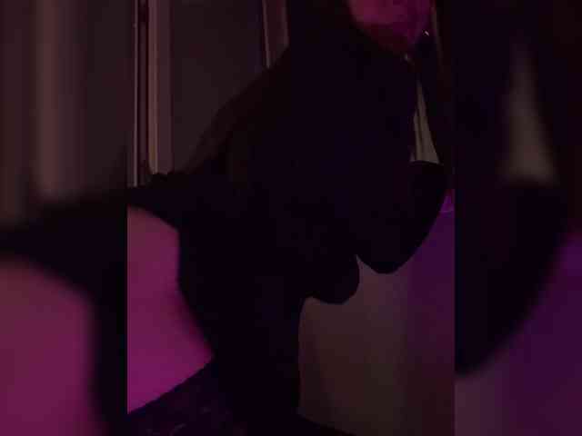 Amy-Lee webcam