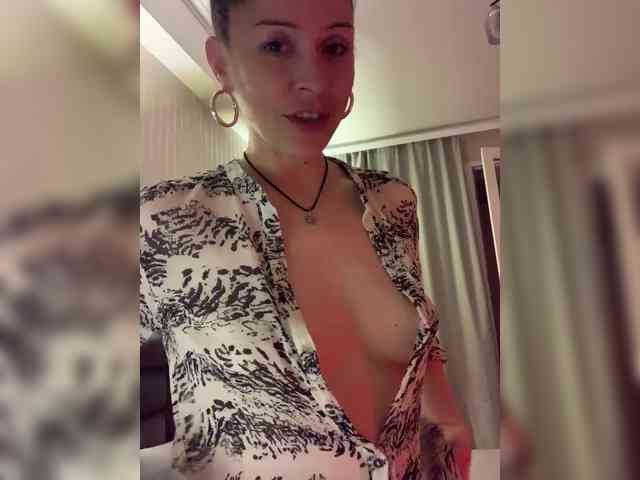 Amy-Lee webcam