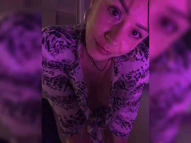 Amy-Lee webcam