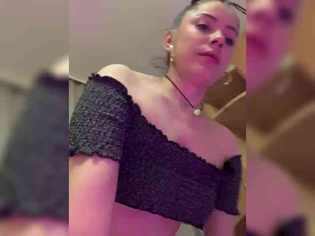 Amy-Lee webcam