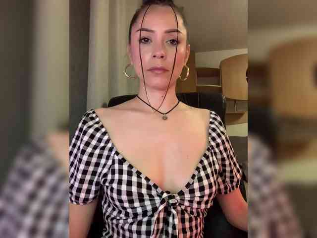 Amy-Lee webcam