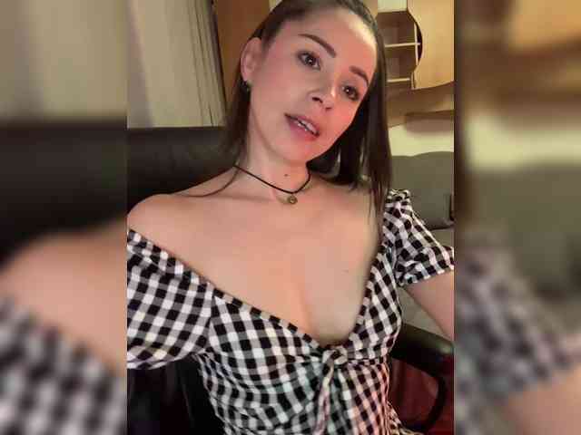 Amy-Lee webcam
