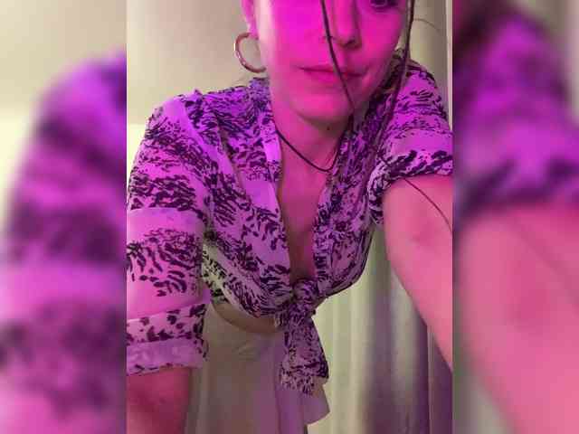 Amy-Lee webcam