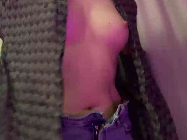Amy-Lee webcam
