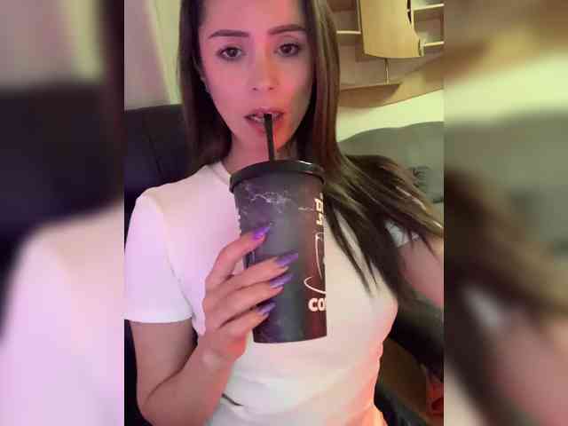 Amy-Lee webcam