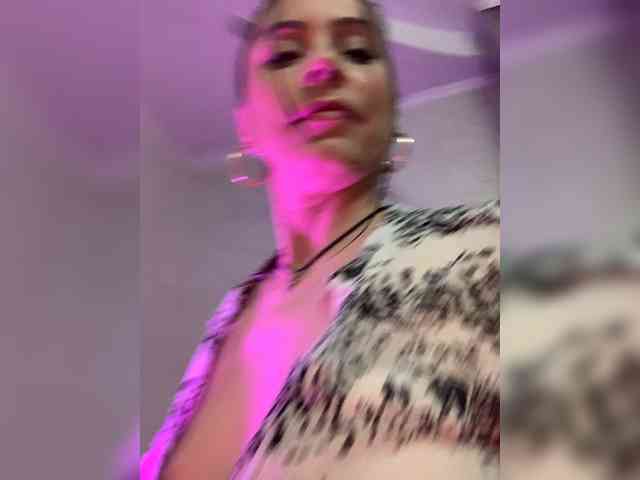 Amy-Lee webcam