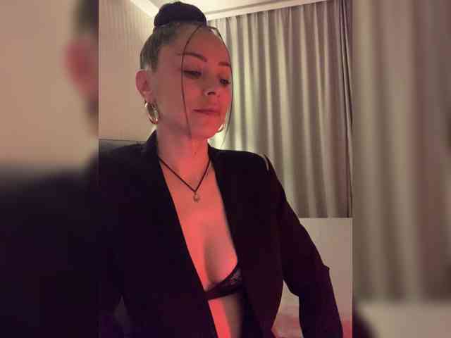 Amy-Lee webcam