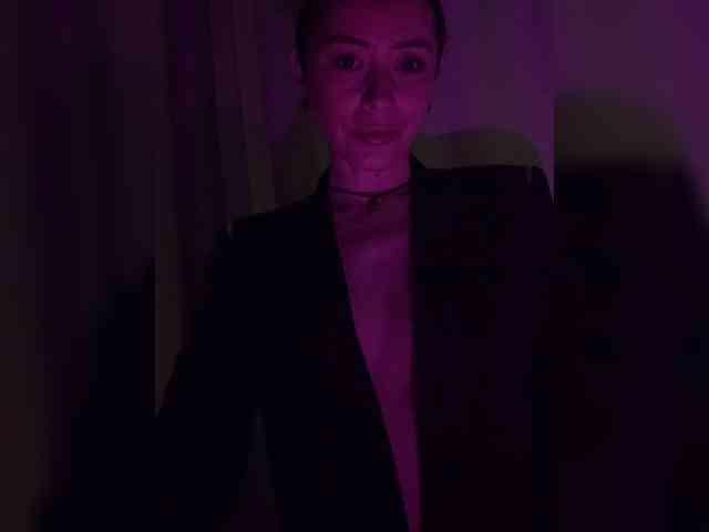 Amy-Lee webcam