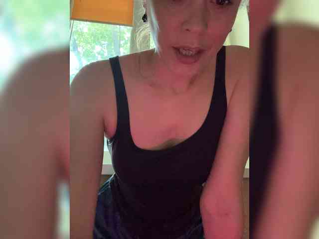 Amy-Lee webcam