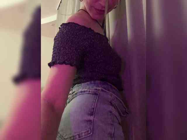Amy-Lee webcam