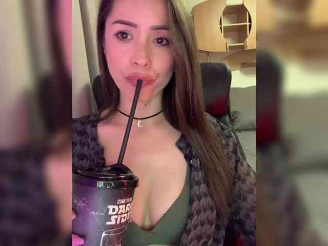 Amy-Lee webcam