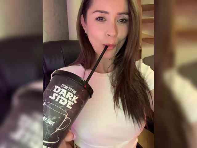 Amy-Lee webcam