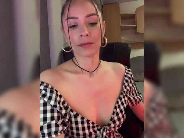 Amy-Lee webcam