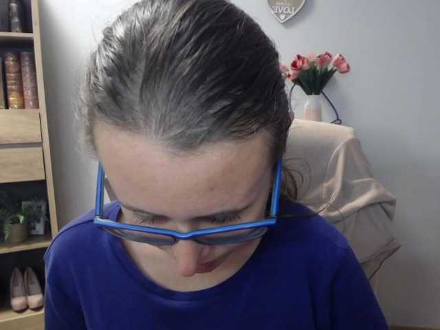 sparkleLizzy live cam on BongaCams