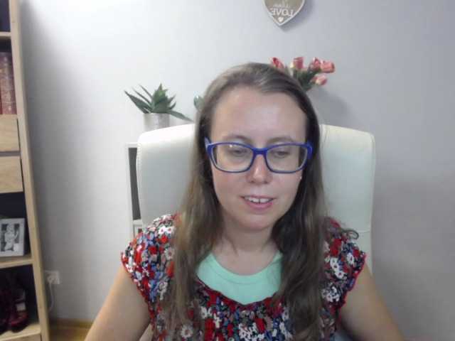 sparkleLizzy live on BongaCams