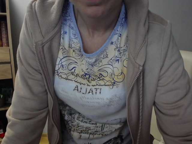 sparkleLizzy live cam on BongaCams
