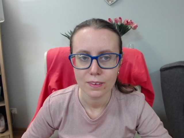sparkleLizzy's BongaCams show and profile