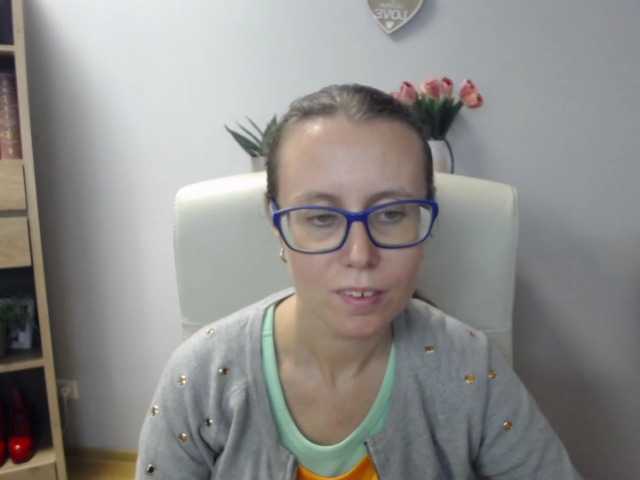 sparkleLizzy live cam on BongaCams