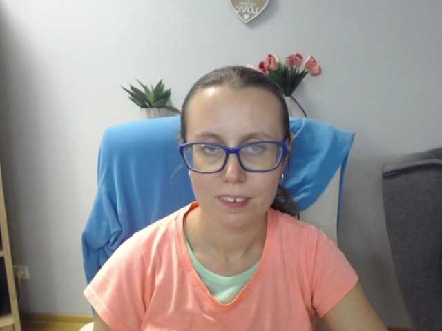sparkleLizzy live cam on BongaCams