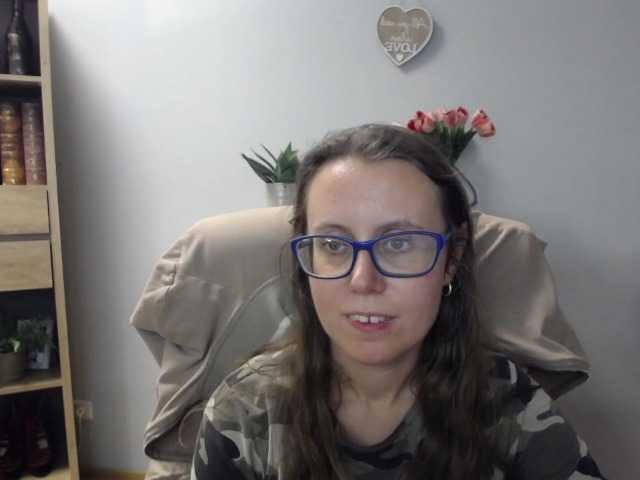 sparkleLizzy live cam on BongaCams
