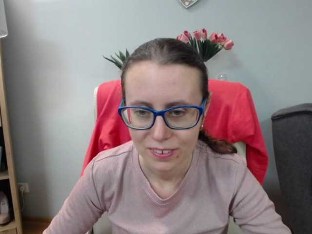 sparkleLizzy's BongaCams show and profile