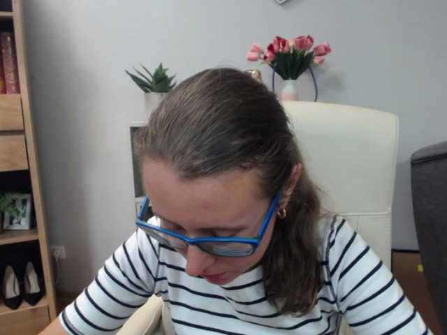 sparkleLizzy live cam on BongaCams