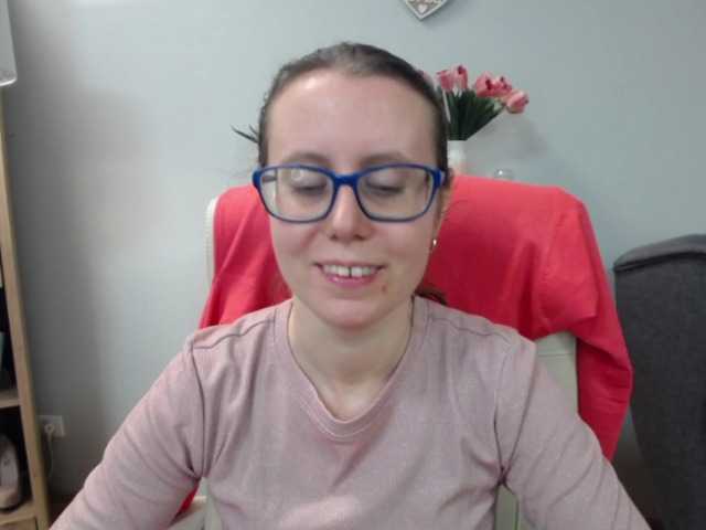 sparkleLizzy's BongaCams show and profile