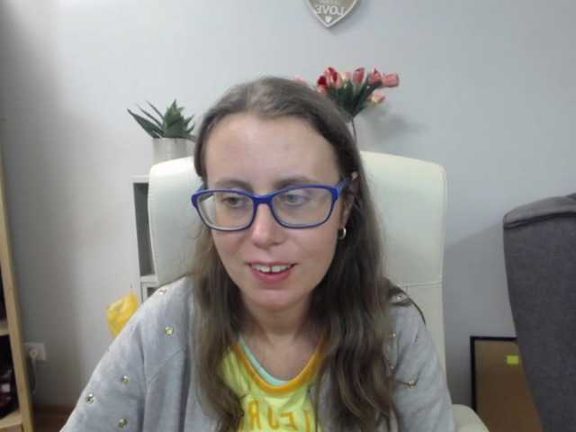 sparkleLizzy live cam on BongaCams