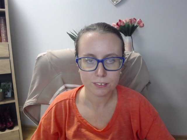 sparkleLizzy live cam on BongaCams
