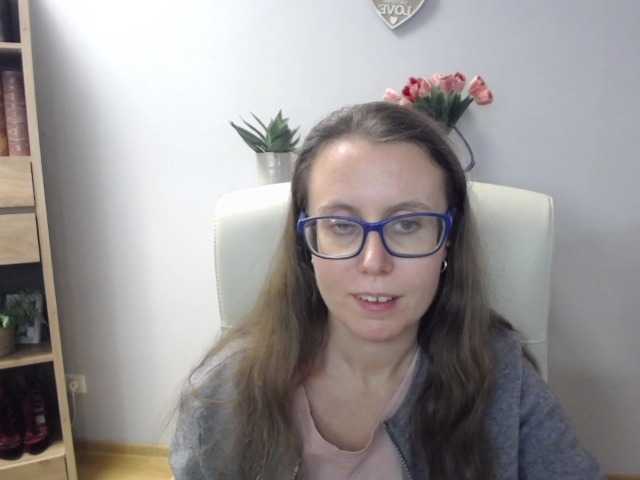 sparkleLizzy live cam on BongaCams
