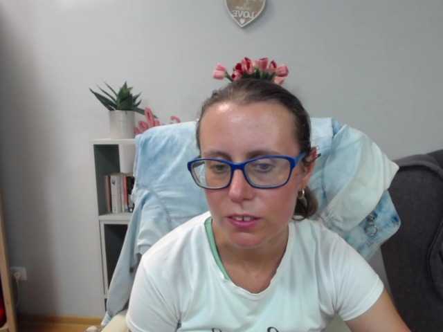 sparkleLizzy live cam on BongaCams