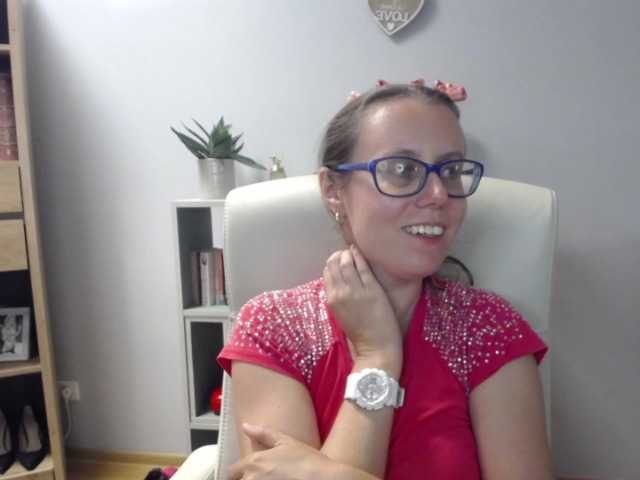 sparkleLizzy live cam on BongaCams