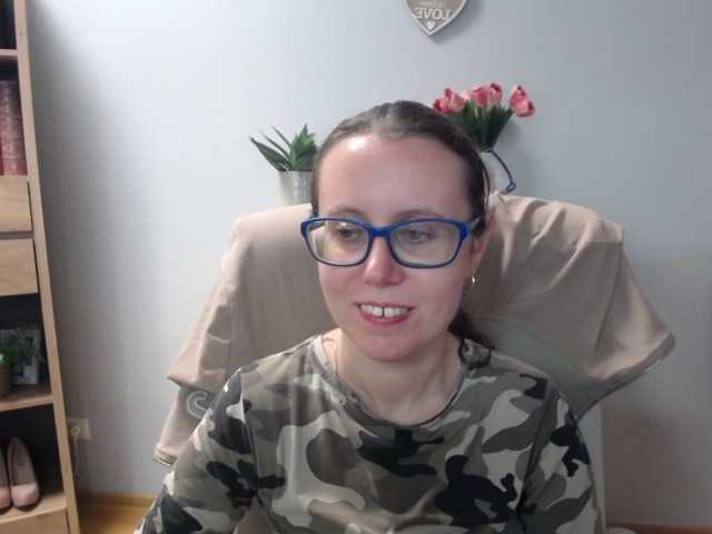 sparkleLizzy live cam on BongaCams