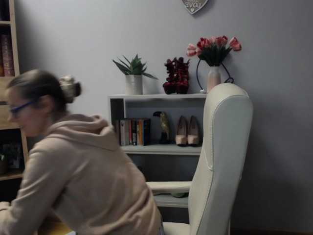 sparkleLizzy live cam on BongaCams
