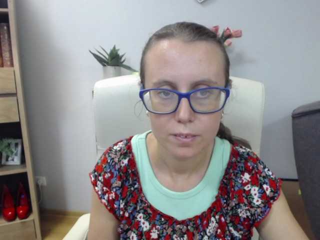 sparkleLizzy live cam on BongaCams