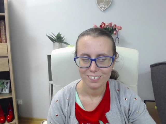 sparkleLizzy live cam on BongaCams