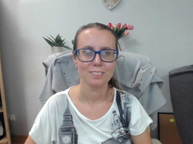 sparkleLizzy live cam on BongaCams