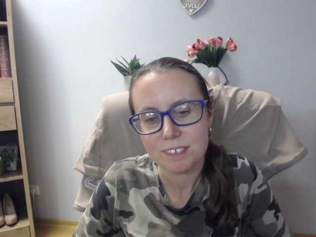 sparkleLizzy live cam on BongaCams