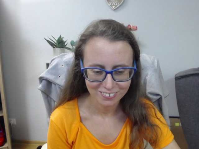 sparkleLizzy live cam on BongaCams