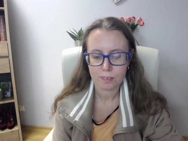 sparkleLizzy live cam on BongaCams