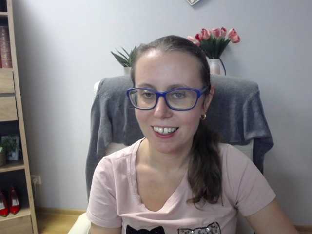 sparkleLizzy live cam on BongaCams