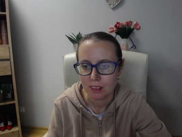 sparkleLizzy live cam on BongaCams